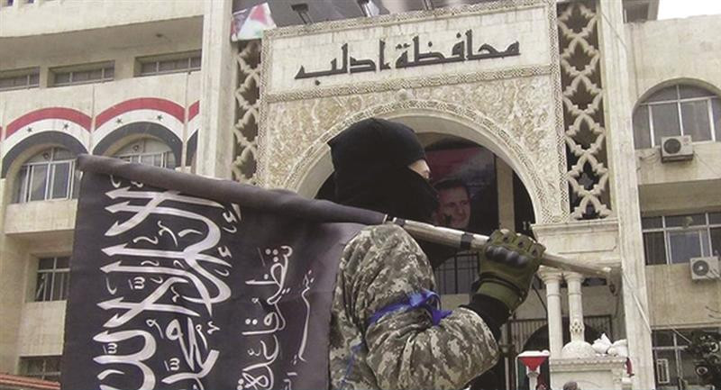 Idlib đã được các quan chức Mỹ gọi là thành trì Al Qaeda lớn nhất mà thế giới từng chứng kiến kể từ năm 2001. Mới đây, vào tháng 2/2022 tình báo Mỹ cũng phát hiện ra nơi ẩn náu của thủ lĩnh nhóm khủng bố Nhà nước Hồi giáo IS là Ibrahim al-Hashimi al-Qurayshi tại Idlib.