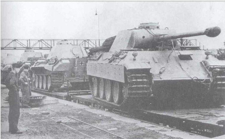 Cho đến năm 1935, 3 sư đoàn tăng thiết giáp đầu tiên của Đức ra đời.