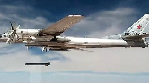 Tên lửa Kh-101 đảm bảo cho các phi đội máy bay ném bom Nga khả năng tấn công chính xác tầm xa vào các mục tiêu trong tầm bắn tới 10.000 km, với độ sai lệch chỉ từ 6-10 m.