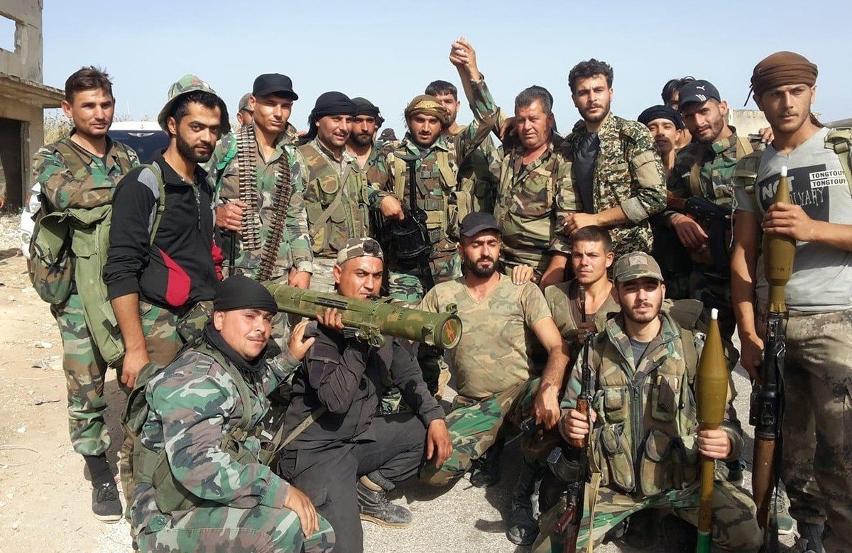 Xét về khả năng và kinh nghiệm chiến đấu đô thị thì “Sư đoàn Tiger” được đánh giá là mạnh hơn quân đội Nga. Nhiều chuyên gia quân sự tin rằng “Sư đoàn Tiger” Syria tham gia trận chiến ở Mariupol thì các chiến binh thuộc tiểu đoàn Azov sẽ không có cơ hội trốn thoát. Nguồn ảnh: Pinterest.