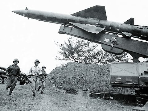 Cốt lõi của hệ thống phòng không này là tên lửa S-75 Dvina hay SAM-2 và máy bay chiến đấu MiG-21, khoảng 4.000 khẩu pháo từ 12,7mm đến 100mm, trong đó có 2.000 khẩu được triển khai để bảo vệ Hà Nội và Hải Phòng.