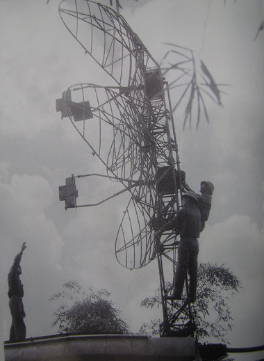 Khám phá này vô cùng quý giá, lúc này Phòng không Việt Nam được trang bị một loại radar làm việc ở bước sóng 3cm là đài radar K8-60 dùng cho pháo binh 57mm do Trung Quốc viện trợ. Phòng không Việt Nam đã bí mật ứng dụng dễ dàng hạ gục B-52.