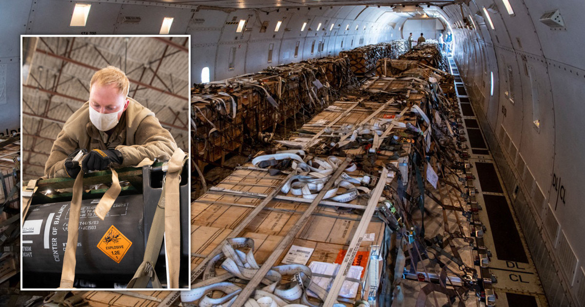 Ukraine đã yêu cầu các quốc gia trên thế giới viện trợ quân sự và phòng thủ trong bối cảnh cuộc xung đột với Nga vẫn đang tiếp diễn. Đã có nhiều quốc gia sẵn sàng và cung cấp vũ khí cho Ukraine, bao gồm các nước Baltic, Cộng hòa Séc và Ba Lan...