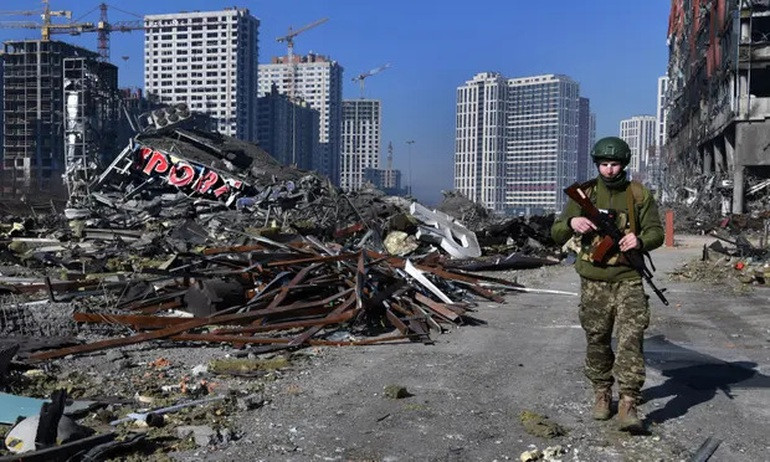 Ngày 24/3 theo giờ địa phương, Tổng thư ký NATO Stoltenberg cho biết, tình hình Ukraine sẽ không phát triển thành xung đột quy mô lớn giữa NATO và Nga, bởi NATO đã cho Nga thấy rằng tình hình leo thang có thể gây ra hậu quả nghiêm trọng.