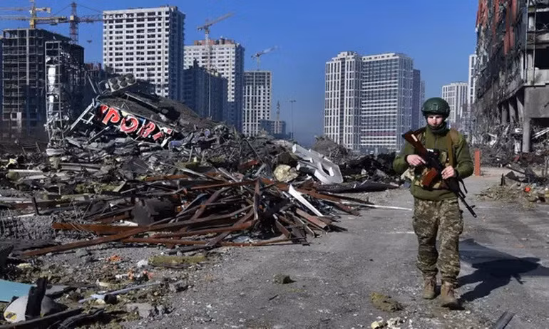 Ngày 24/3 theo giờ địa phương, Tổng thư ký NATO Stoltenberg cho biết, tình hình Ukraine sẽ không phát triển thành xung đột quy mô lớn giữa NATO và Nga, bởi NATO đã cho Nga thấy rằng tình hình leo thang có thể gây ra hậu quả nghiêm trọng.