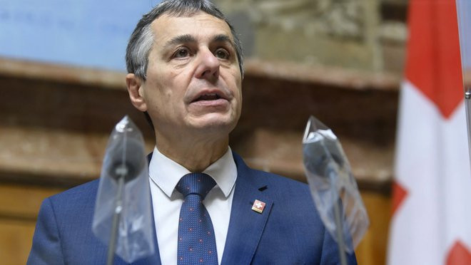 Vào ngày 24/3 theo giờ địa phương, Irving Bollinger, một quan chức của Ban Thư ký Liên bang Thụy Sĩ về các vấn đề kinh tế, cho biết Thụy Sĩ đã đóng băng tài sản của Nga trị giá 5,75 tỷ franc Thụy Sĩ (khoảng 6,2 tỷ USD) ở Thụy Sĩ.