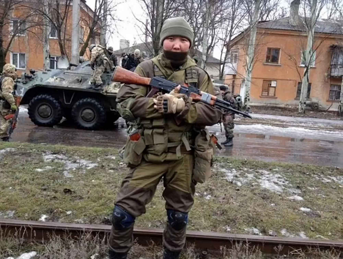 Lính bắn tỉa Ukraine hạ “sát thủ” của quân đội Nga Linh ban tia Ukraine ha “sat thu” cua quan doi Nga