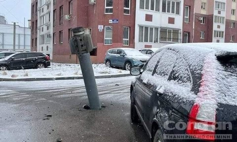 Nếu quân đội Nga thực sự sử dụng bom, đạn chùm, thì sẽ có hàng chục, hàng trăm xác chết ở các khu vực đô thị. Ngoài ra, các loại bom, đạn con được tách ra từ đạn mẹ sẽ làm tăng đáng kể diện tích phá hủy, vì vậy những ngôi nhà xung quanh sẽ bị ảnh hưởng nghiêm trọng, nhưng không có bức ảnh nào thể hiện được.