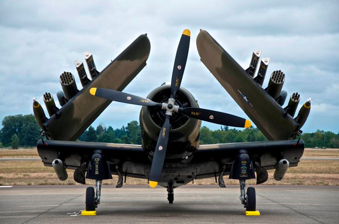 Vào thời điểm đó, không quân Mỹ có ba lựa chọn cho nhiệm vụ tấn công mặt đất là F-4 Phantom, F-111 và A-1 Skyraider. Nhưng những chiếc máy bay này, đều không thích hợp được với yêu cầu đặt ra.