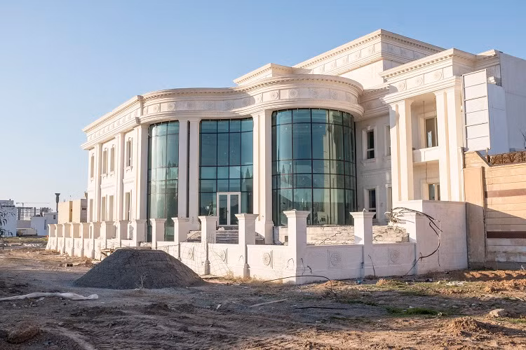 Được biết, những tòa biệt thự hoành tráng này nằm trong khu phức hợp Dream City. Ảnh: WP.