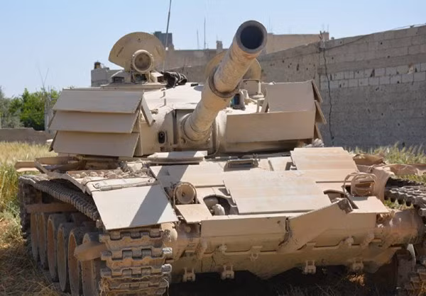 Nguồn tin cho biết, các phần tử khủng bố ở quận al-Qaboun, Đông Damascus, đã chấp nhận rời khỏi khu vực này nhưng sau đó lại bất ngờ tấn công căn cứ của quân đội Syria. Ảnh: FNA.