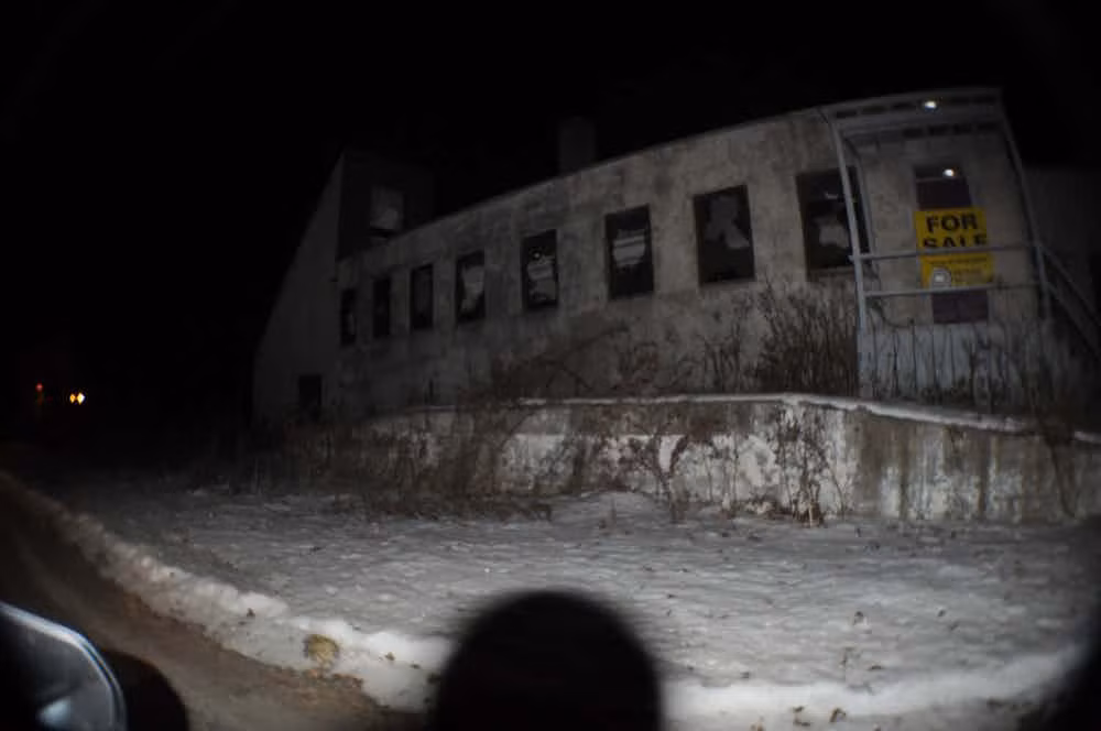 Thị trấn Dudleytown ở Connecticut (Mỹ) được thành lập vào năm 1737 nhưng đã bị bỏ hoang từ đầu thế kỷ 19. Thị trấn này được cho là bị ma ám. Ảnh: The Richest.