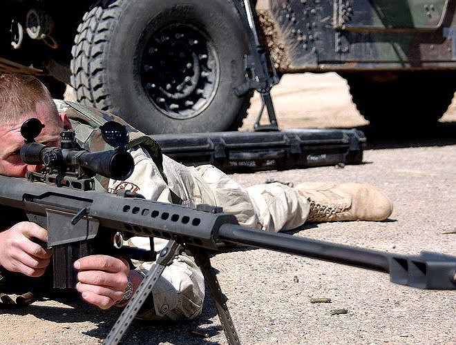 M82 được đưa vào sử dụng trong quân đội Mỹ từ năm 1989, nó còn được biết đến với tên gọi tiêu chuẩn M107.