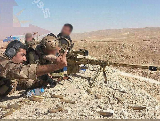 Tuy được coi là khẩu súng bắn tỉa hàng đầu thế giới, nhưng nó lại được chế tạo bởi một nhà sản xuất súng không hề nổi danh trước đó, hãng Barrett Firearms.