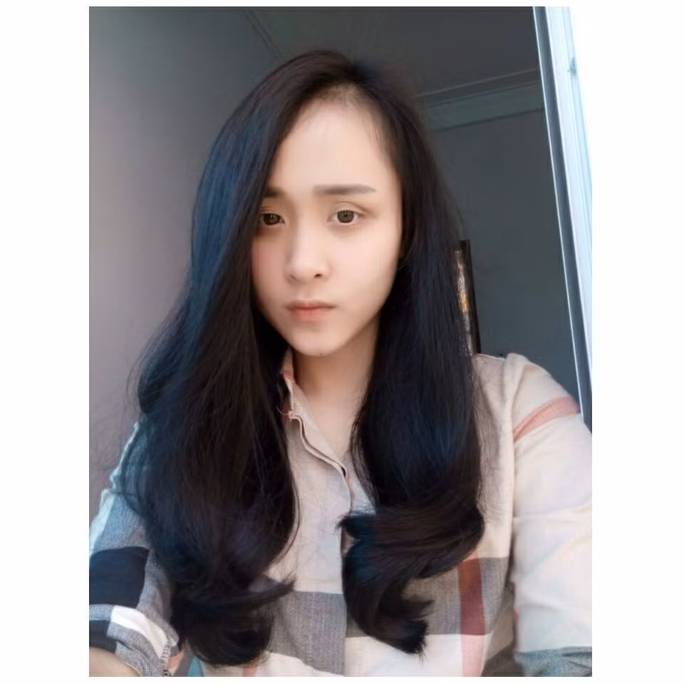 Khánh Huyền chỉ ăn 1 bữa duy nhất trong ngày, luôn duy trì cảm giác đói và uống thật nhiều nước. Không ít lần vì nhịn ăn, hạ đường huyết mà Khánh Huyền đã bị hoa mắt, chóng mặt đến mức gần như ngất đi.