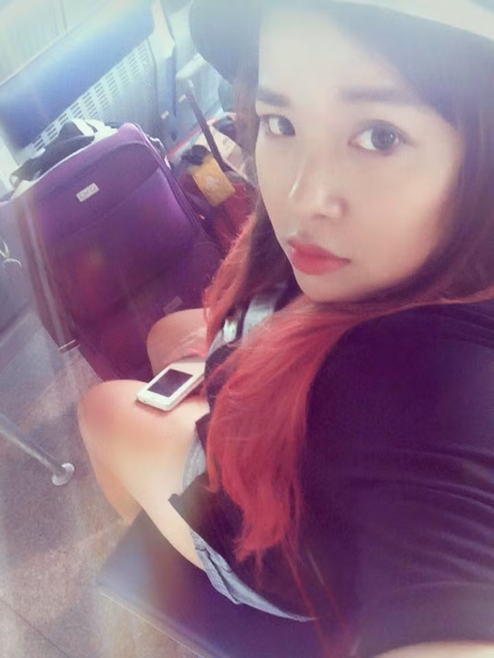 Sau khi vụ nổ xảy ra, Genie Phạm và bạn bè lập tức trở về khách sạn và "không dám đi đâu". Không chỉ lo lắng cho tính mạng của những người có mặt ở hiện trường, Genie Phạm còn lo bản thân và nhóm bạn không thể trở về Việt Nam dễ dàng trong hoàn cảnh hiện tại. Tuy nhiên, cách đây khoảng 2 giờ đồng hồ, Genie Phạm cũng đã có cập nhật mới rằng cô sắp trở về Việt Nam và gửi lời cám ơn tới những người thân, bạn bè đã quan tâm, thăm hỏi.