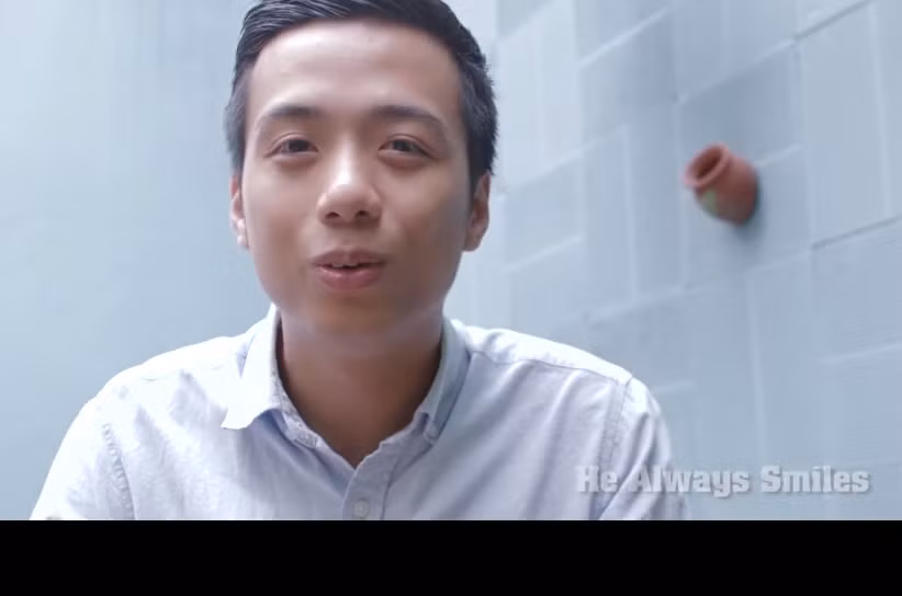 Vlogger He Always Smiles chia sẻ rằng cậu thực sự cảm kích Toàn Shinoda vì đã có lần anh lắng nghe và quan tâm đến mình thực sự. Toàn Shinoda thích nghe các đàn em nói về những dự định, kế hoạch trong tương lai, đóng góp và giúp đỡ các em mỗi khi có thể.