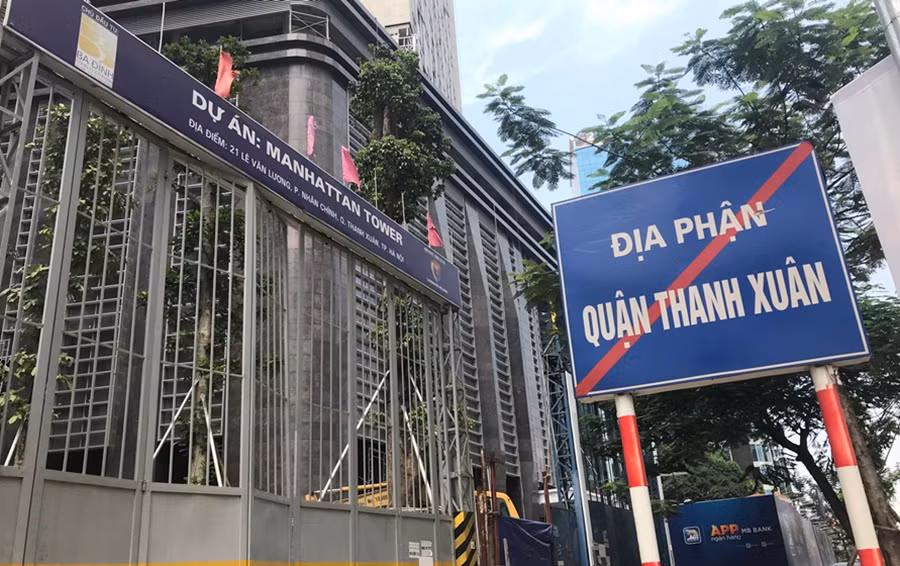Năm 2018, dự án Thành An Tower được Landmark Holding tái khởi động, đổi tên thành Manhattan Tower và được rao bán rầm rộ với mức giá từ 30 triệu đồng/m2. Tuy nhiên, đến đầu năm 2019, dự án này lại bất ngờ dừng thi công, sau đó Landmark Holding gửi thông báo tới khách hàng sẽ rút lui khỏi dự án.
