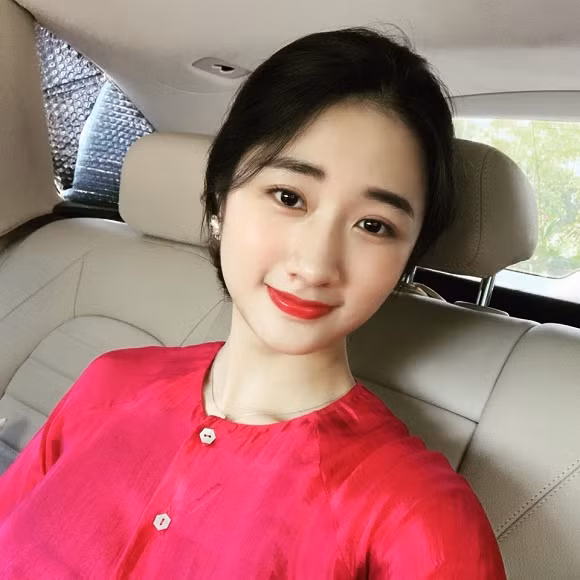 Lay chong dai gia, cuoc song cua Hoa hau Thu Ngan gio ra sao?-Hinh-9