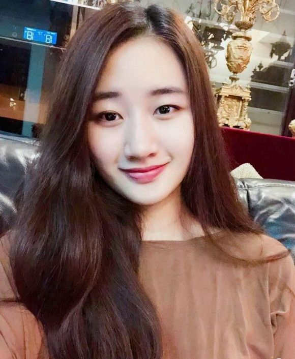 Lay chong dai gia, cuoc song cua Hoa hau Thu Ngan gio ra sao?-Hinh-15