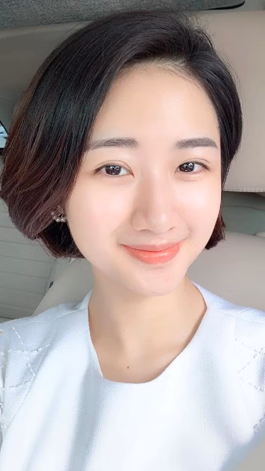 Lay chong dai gia, cuoc song cua Hoa hau Thu Ngan gio ra sao?-Hinh-14