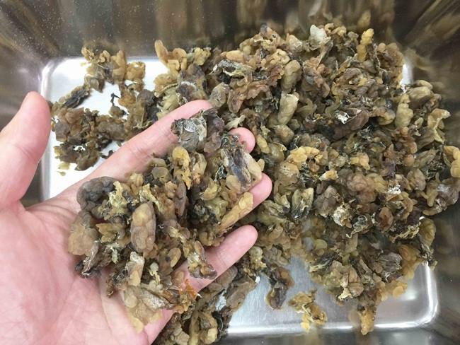 Giá bán của chúng ở mức cao. Có người rao bán ở mức 64 USD/hộp 28g (~1,48 triệu đồng/28g).