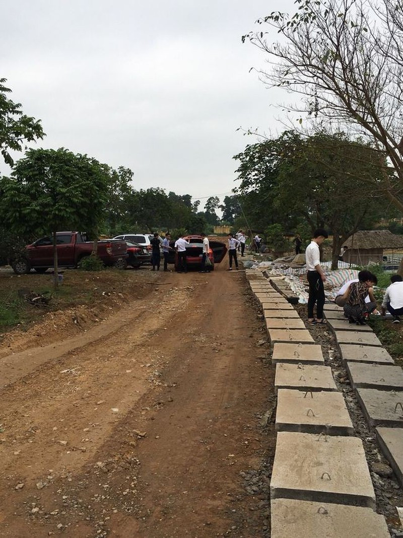 BDS Cong Vang “ve” du an ma Golden Lake Hoa Lac lua khach hang: Xu ly the nao?-Hinh-3