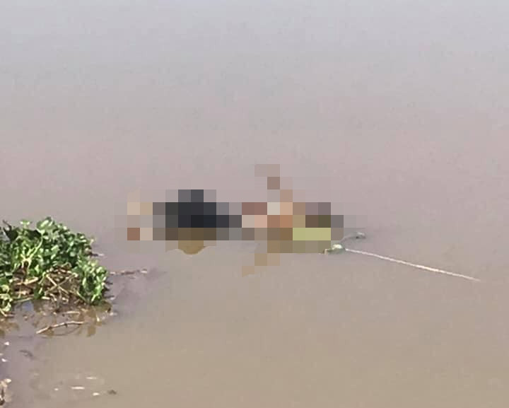 Phat hien thi the co gai hon 20 tuoi noi tren song o Hai Phong