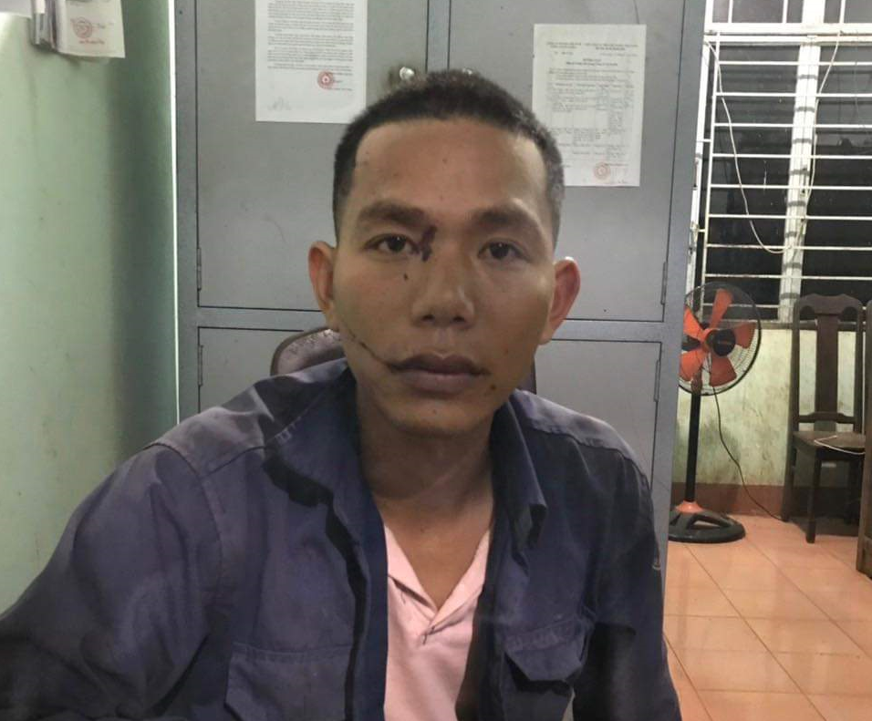 Bắt quả tang vợ ôm hàng xóm trên giường, chồng gây ra thảm án Bat qua tang vo om hang xom tren giuong, chong gay ra tham an