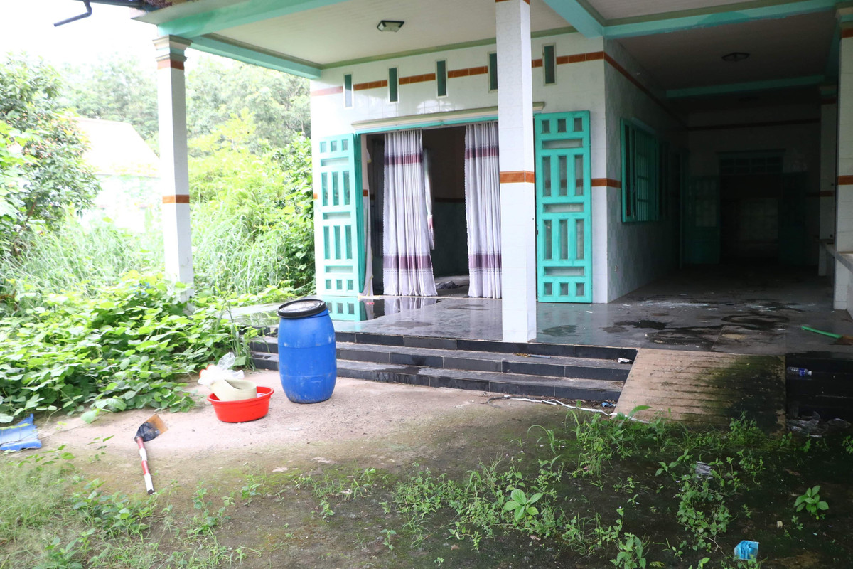 2 thi thể vùi trong bê tông ở Bình Dương: 4 phụ nữ máu lạnh thực nghiệm hiện trường 2 thi the vui trong be tong o Binh Duong: 4 phu nu mau lanh thuc nghiem hien truong