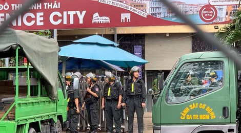 Canh sat bat Tong Giam doc Cong ty Alibaba Nguyen Thai Linh-Hinh-5