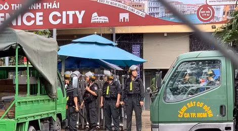 Canh sat bat Tong Giam doc Cong ty Alibaba Nguyen Thai Linh-Hinh-5