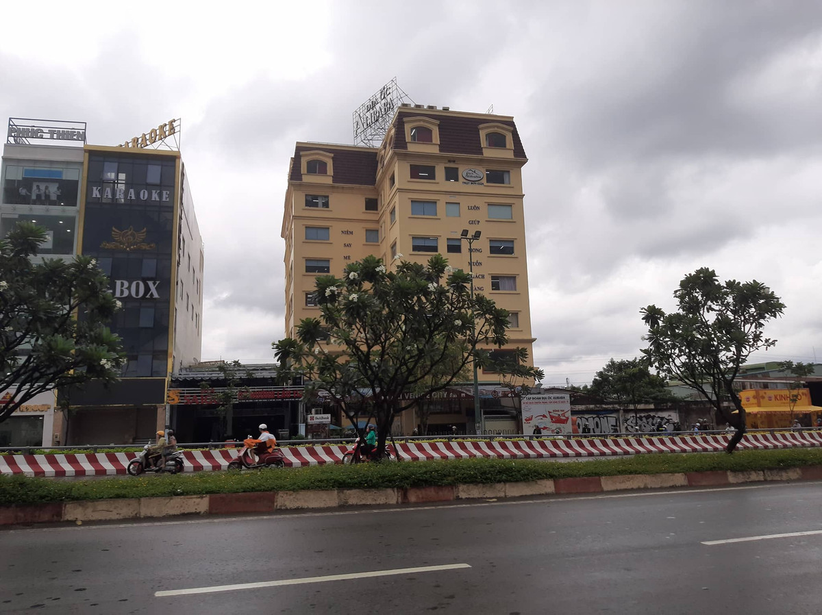 Canh sat bat Tong Giam doc Cong ty Alibaba Nguyen Thai Linh