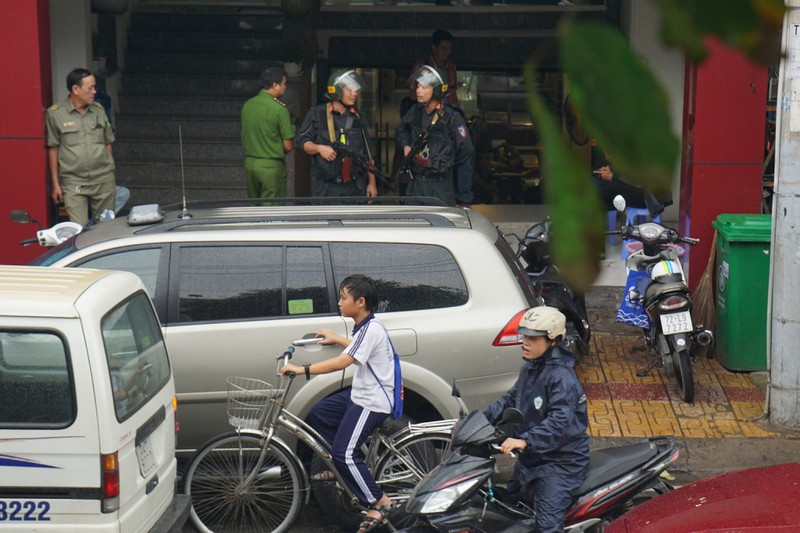 Công an TP HCM gia hạn tạm giữ CEO Alibaba Nguyễn Thái Luyện - Hình 2 Cong an TP HCM gia han tam giu CEO Alibaba Nguyen Thai Luyen-Hinh-2