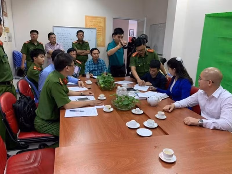 Công an TP HCM gia hạn tạm giữ CEO Alibaba Nguyễn Thái Luyện Cong an TP HCM gia han tam giu CEO Alibaba Nguyen Thai Luyen