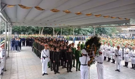 Toan canh le vieng 3 liet si cong an hy sinh tai xa Dong Tam-Hinh-3