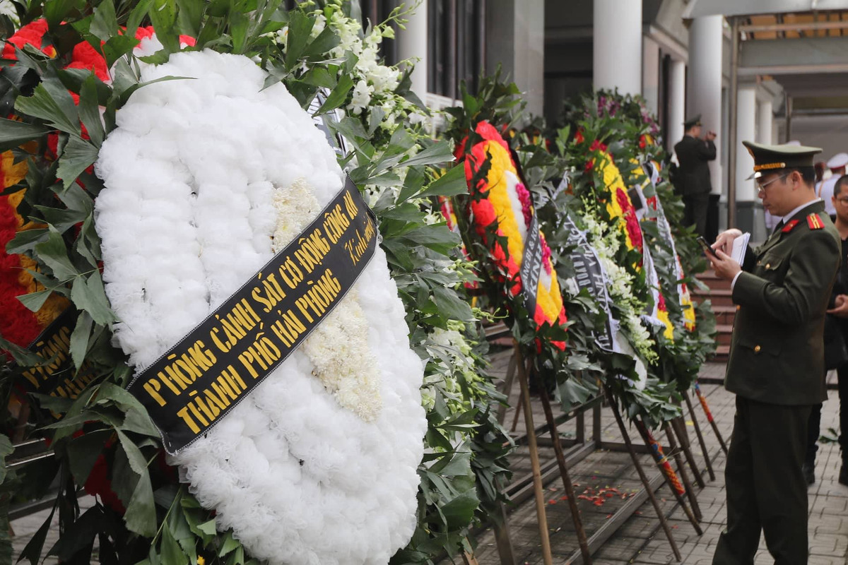 Các đối tượng gồm: Lê Đình Công, Lê Đình Uy, Bùi Văn Niên, Nguyễn Văn Tuyến, Trần Thị La, Bùi Thị Nối, Bùi Văn Tiến, Nguyễn Thị Lụa, Bùi Viết Hiểu, Bùi Văn Tuấn, Nguyễn Quốc Tiến, Lê Đình Doanh, Bùi Thị Đục, Lê Đình Quân, Lê Đình Quang, Nguyễn Văn Duệ, Nguyễn Thị Bét, Trịnh Văn Hải, Nguyễn Văn Quân. Khởi tố và bắt tạm giam Lê Đình Chức về tội "Giết người".