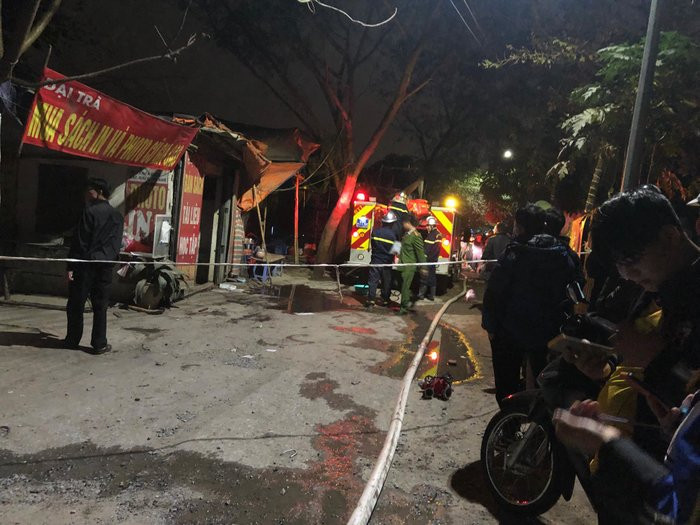 Một số người dân ở đây cho biết, thời điểm xảy ra vụ hỏa hoạn, chủ quán xôi đi vắng không có nhà.