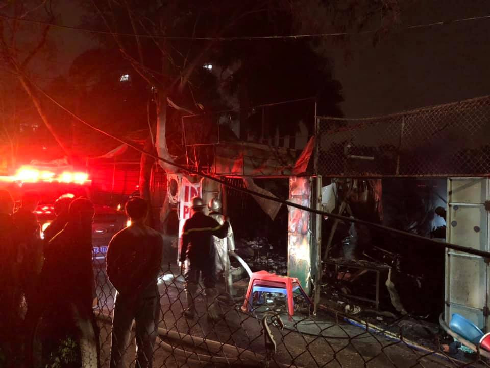 Vụ việc khiến một người bị thương được đưa đi bệnh viện.