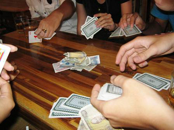 Danh bac trong ngay Tet co the se bi xu phat nhu the nao?