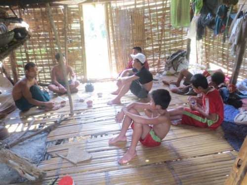 Can canh hien truong vu tham sat kinh hoang o Nghe An-Hinh-11