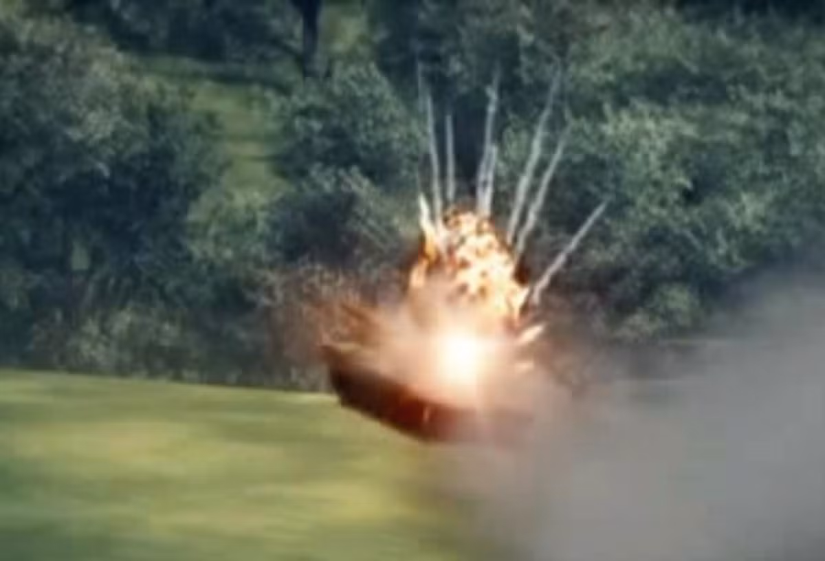 Hoạt động theo nguyên lý “bắn và quên”, sử dụng đầu tự dẫn đa phương thức có khả năng phát hiện và nhận diện mục tiêu nhờ các thuật toán thiết lập sẵn sẽ nâng cao độ chính xác cho JAGM lên rất nhiều.