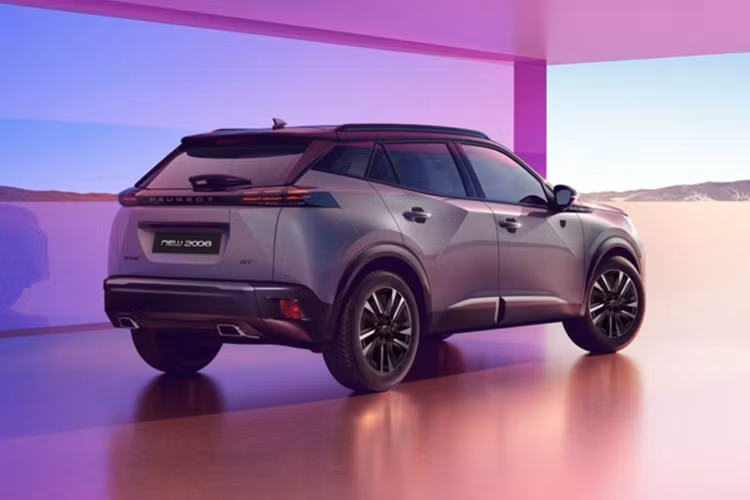 Nhân dịp ra mắt New Peugeot 2008, THACO AUTO dành tặng ưu đãi đặc biệt cho khách hàng đặt xe sớm với 01 voucher bảo dưỡng miễn phí 01 năm/20.000km, trị giá 11 triệu đồng. Mức giá xe Peugeot 2008 2025 vẫn chưa được công bố.