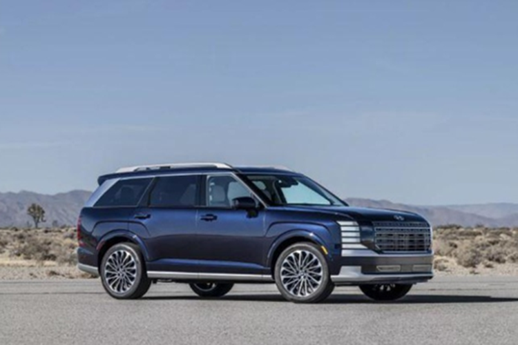 Đây là bước tiến quan trọng trong chiến lược điện khí hóa của tập đoàn Hàn Quốc, đồng thời mở ra hướng đi mới cho các dòng xe hybrid thương hiệu Hyundai, Kia và Genesis từ năm 2026. Khác với cấu trúc hybrid truyền thống, hệ thống mới do Hyundai phát triển sử dụng hai mô-tơ điện tích hợp.