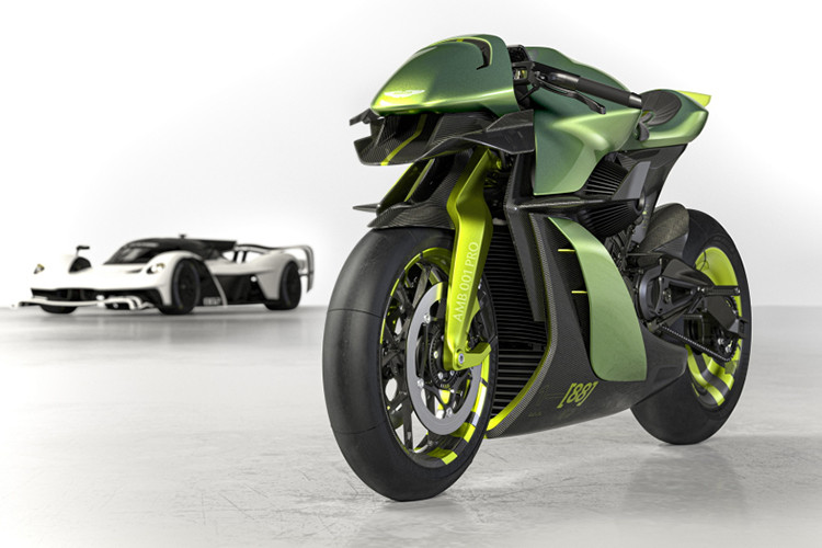 Với odo chỉ 5 dặm (hơn 8 km) và mang số thứ tự 093/100, mức giá xe Aston Martin AMB 001 được chào bán là 149.900 USD (khoảng 3,59 tỷ đồng), cao hơn nhiều so với mức giá khởi điểm 95.000 Euro vào năm 2019.