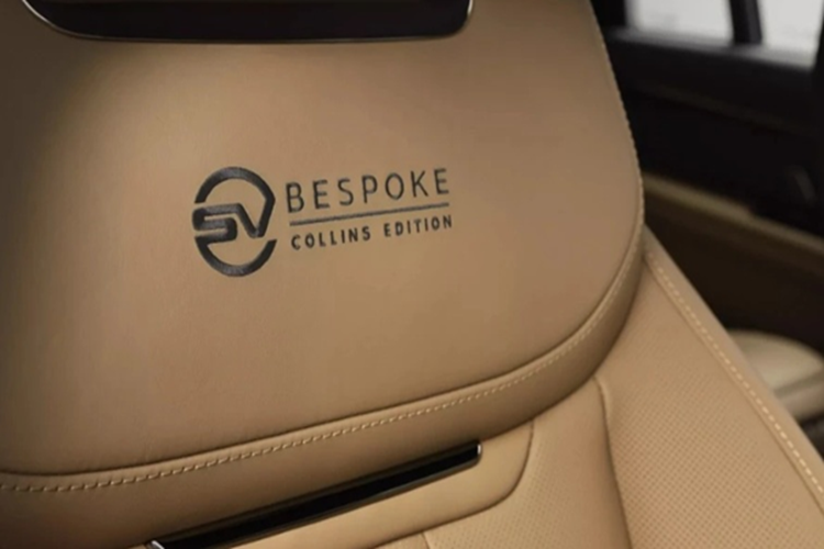 Cung cấp sức mạnh cho Range Rover SV bản đặc biệt này là hệ truyền động hybrid với sự kết hợp của động cơ V8 tăng áp kép 4.4L với mô tơ điện cho tổng công suất 570 mã lực và mô-men xoắn cực đại 750 Nm. Xe có thể tăng tốc 0-100 km/h trong 4,5 giây dù có khối lượng hơn 5,5 tấn.