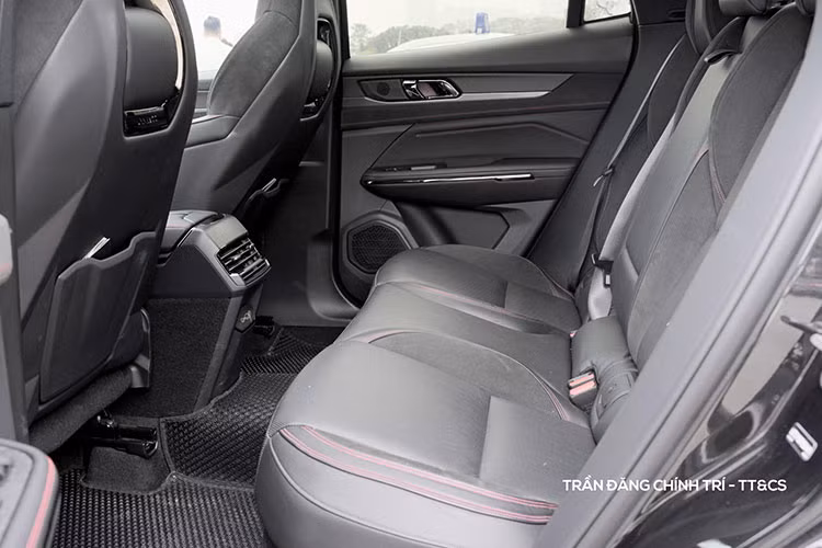 Danh gia Lynk & Co 05 gia 1,59 ty dong tai Viet Nam-Hinh-5