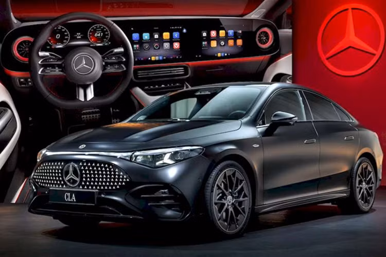  Mercedes-Benz CLA 2025 mới là mẫu xe đầu tiên trong thế hệ xe Mercedes hoàn toàn mới. So với thế hệ trước, Mercedes-Benz CLA 2025 đã được cải tiến về mọi mặt với không gian nội thất rộng, sang trọng hơn, công nghệ, tiện ích cũng phong phú hơn.