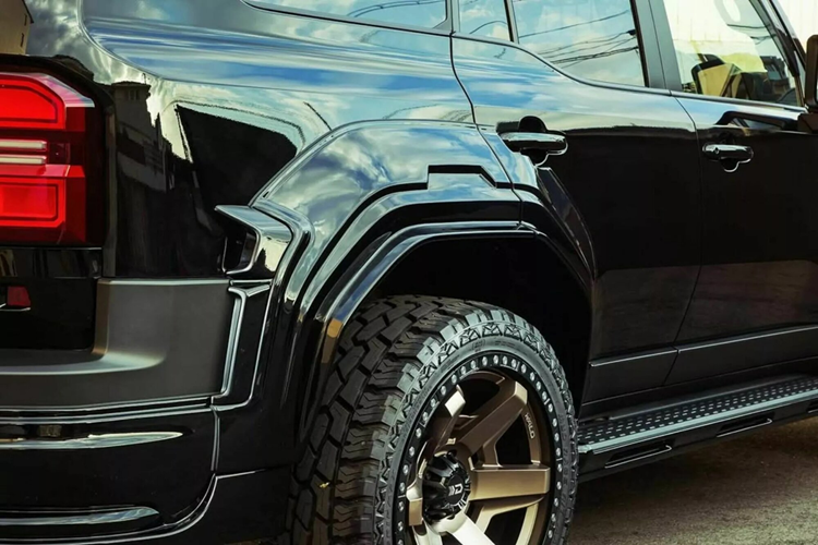 Wald chưa công bố chi tiết giá cả cho bộ Desert Edition Black Bison dành cho Land Cruiser Prado, cũng như chưa đề cập đến khả năng phân phối ngoài Nhật Bản.