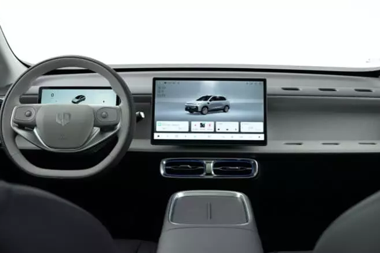 Leapmotor B10 cũng có cảm biến LiDAR trên nóc xe, tay nắm cửa phẳng và một cụm đèn hậu đơn. Chiếc SUV này có sáu tùy chọn màu thân xe: tím, xám nhạt, trắng, bạc, đen và xám đậm. Nội thất có hai phối màu: xám và tím.